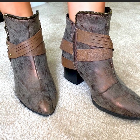 Bronze Marbled Leather Look Unique Booties - Picture 14 of 14